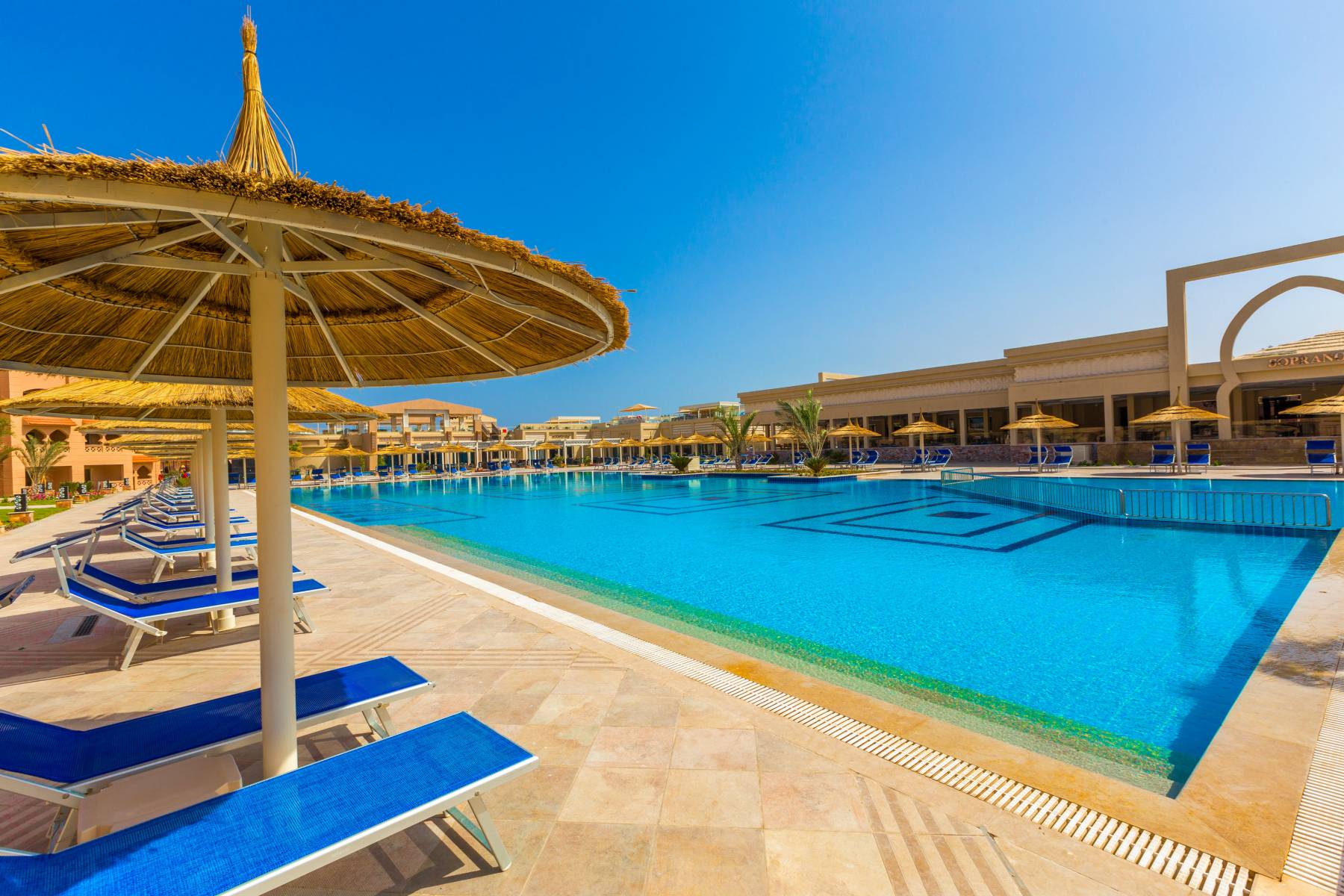 منتجع الباتروس اكوا فيستا ريزورت الغردقة | Aqua Vista Resort 